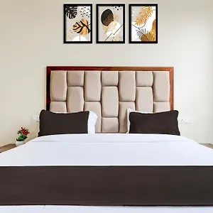 Super O Bal Gopal Hotel